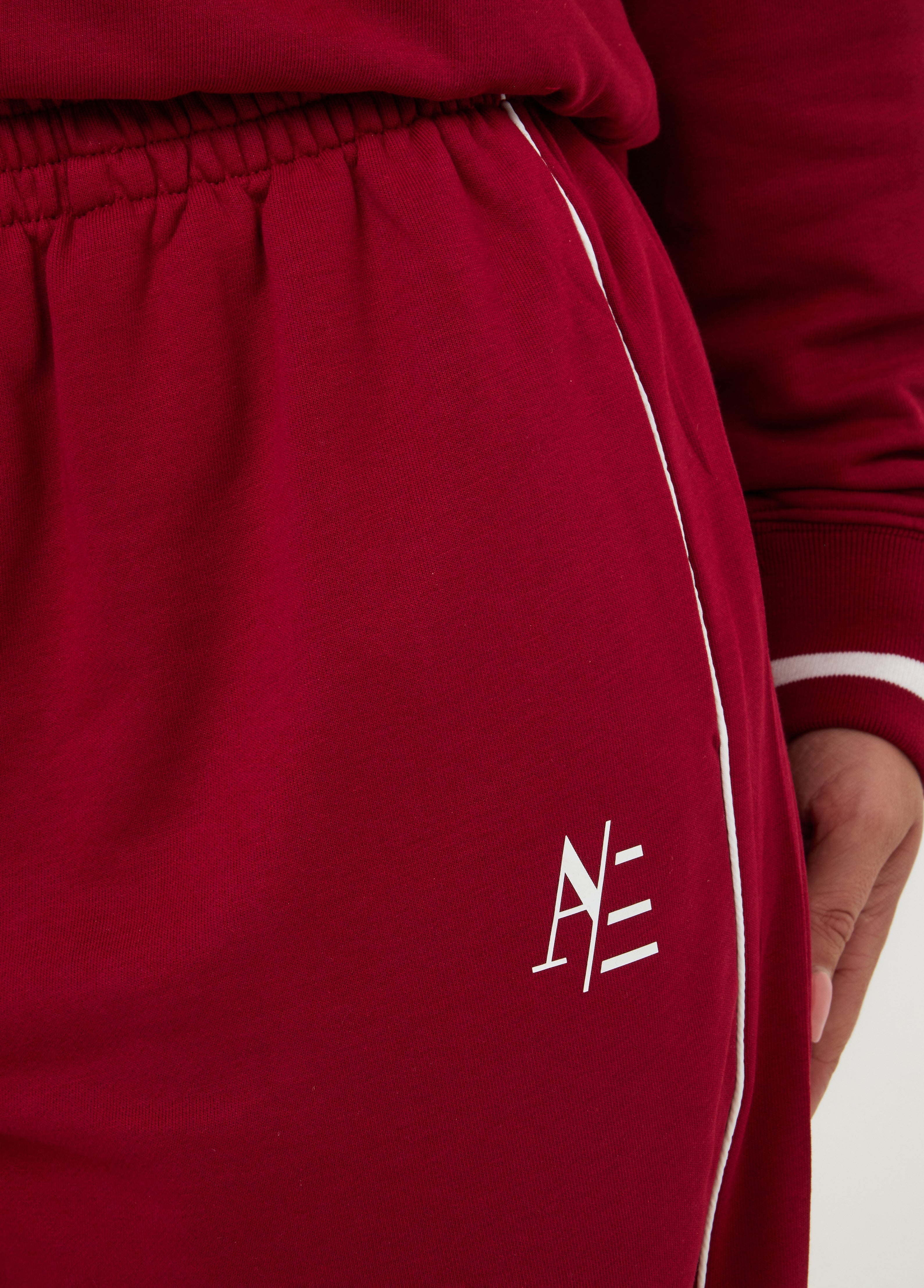 Ares Straight Leg Joggers Wine Red